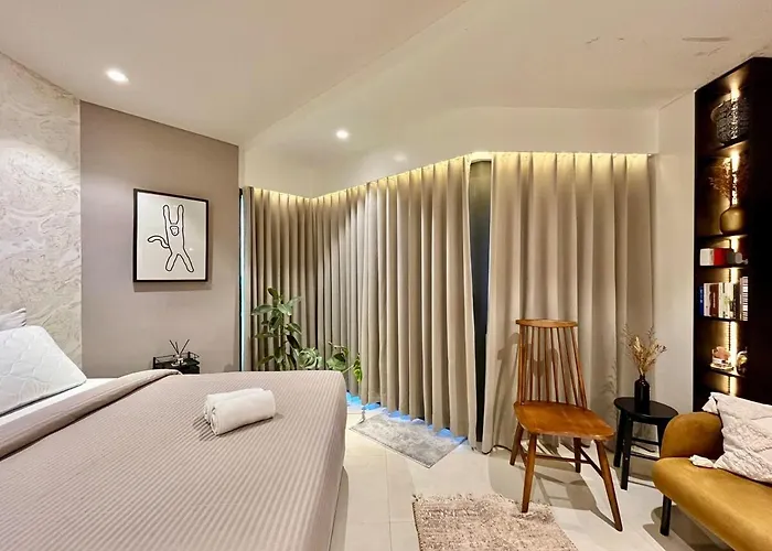 Cozy With Wifi, Balcony, Washer Apartment